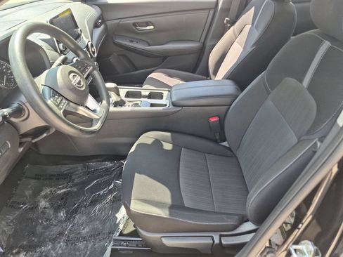 Used 2025 Nissan Sentra SV FWD image 24