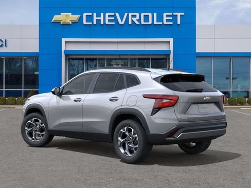 New 2026 Chevrolet Trax LT FWD image 3
