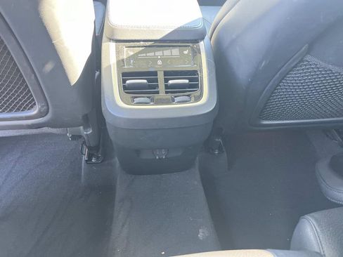 Used 2024 Volvo XC90 B5 Plus image 17