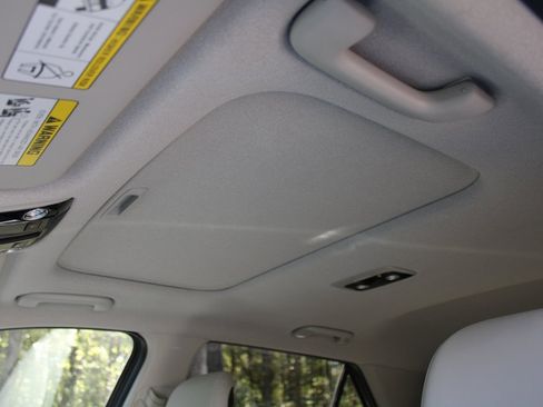 New 2025 Kia Niro EX Touring image 50