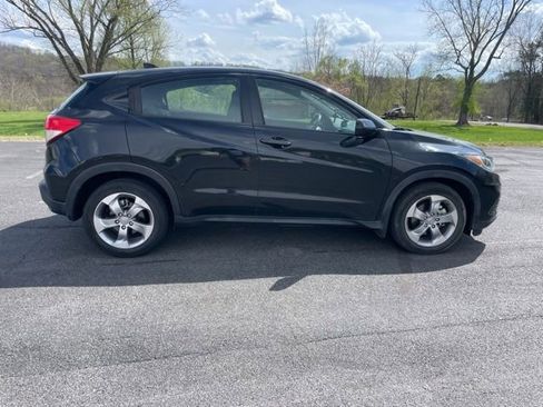 Used 2021 Honda HR-V LX image 5