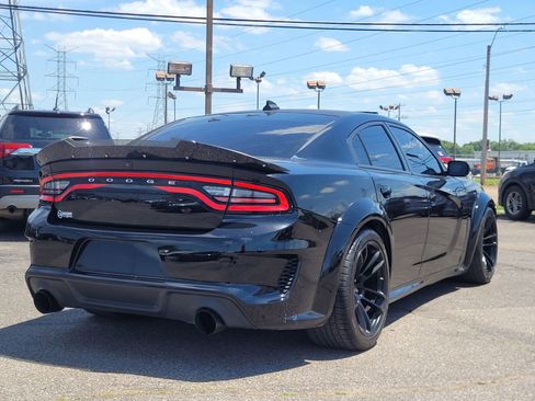 Used 2019 Dodge Charger Scat Pack w/ Plus Group RWD image 12