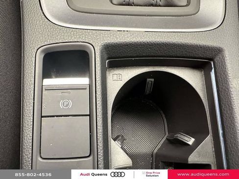 Used 2025 Audi Q3 2.0T Premium w/ Convenience Package AWD/4WD image 27
