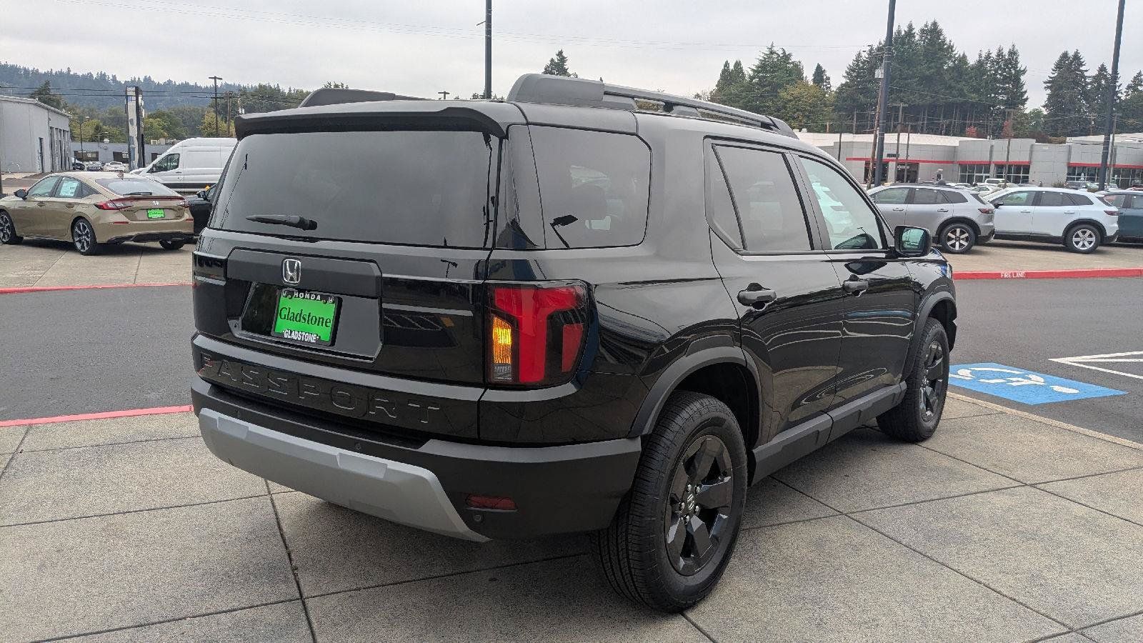 Used 2026 Honda Passport RTL image 6