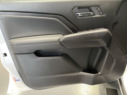 New 2026 GMC Canyon Elevation w/ Convenience Package image 11