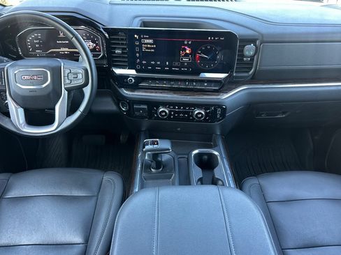 Used 2024 GMC Sierra 1500 Elevation w/ Elevation Premium Package AWD/4WD image 15