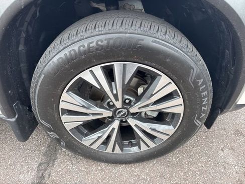 Certified 2023 Nissan Rogue SV AWD/4WD image 33