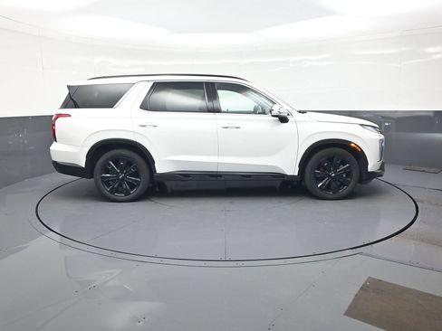 Used 2024 Hyundai Palisade XRT AWD/4WD image 2
