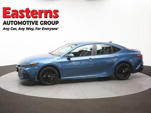 Used 2025 Toyota Camry Hybrid FWD image 59