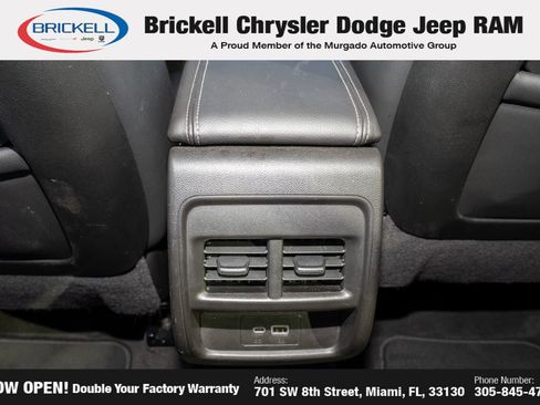 Used 2025 Cadillac XT4 Premium Luxury FWD image 19