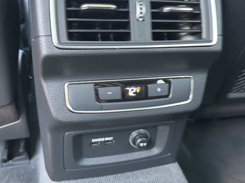 Used 2019 Audi SQ5 Premium Plus w/ Premium Plus Package AWD/4WD image 16