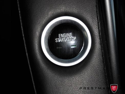 Used 2019 Cadillac Escalade Platinum AWD/4WD image 34