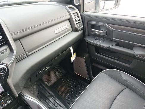 New 2026 RAM 3500 Big Horn w/ Laramie Trim Package AWD/4WD image 32