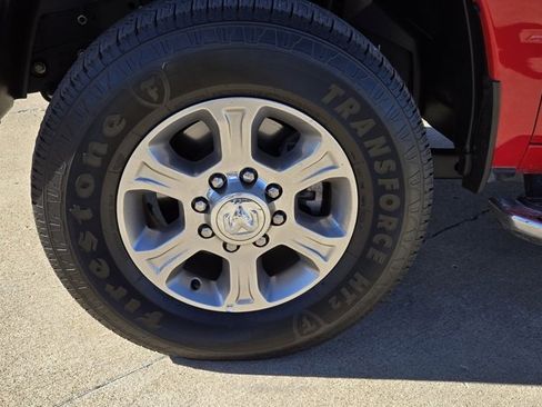 Used 2024 RAM 2500 Big Horn w/ Sport Appearance Package image 11