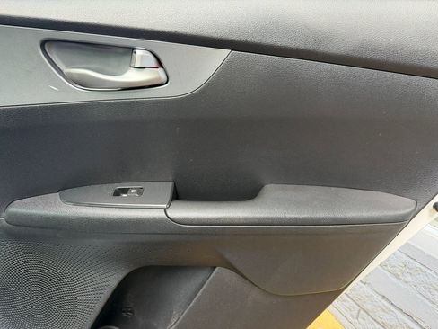 Used 2020 Kia Forte LXS image 13