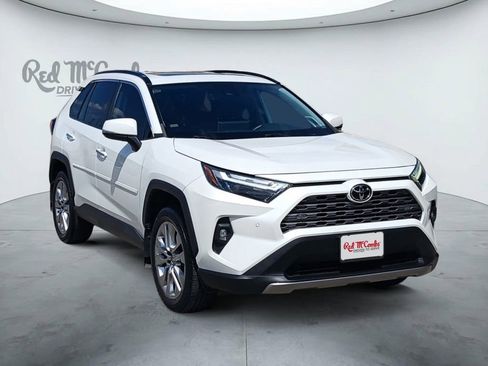 Used 2022 Toyota RAV4 Limited FWD image 7