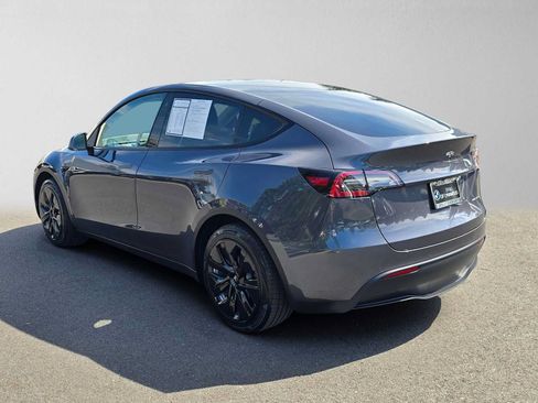 Used 2021 Tesla Model Y Long Range AWD/4WD image 5
