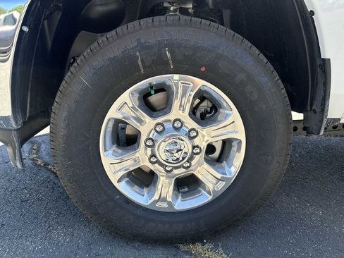 New 2025 RAM 2500 Big Horn w/ Cold Weather Group image 17