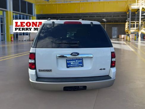Used 2008 Ford Explorer Eddie Bauer image 3