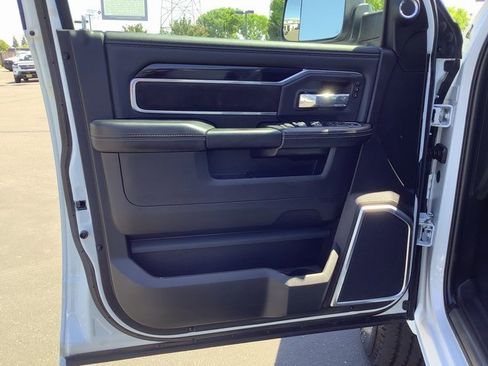 Used 2022 RAM 3500 Laramie image 9