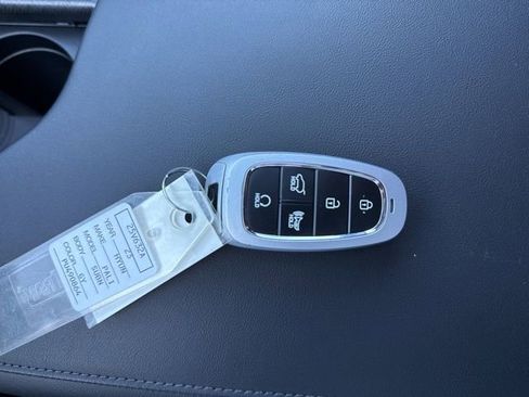 Used 2023 Hyundai Palisade Limited image 38