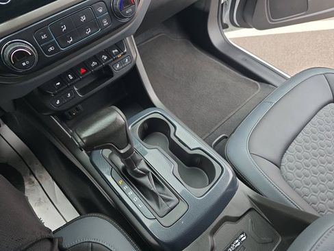 Used 2021 Chevrolet Colorado Z71 image 24