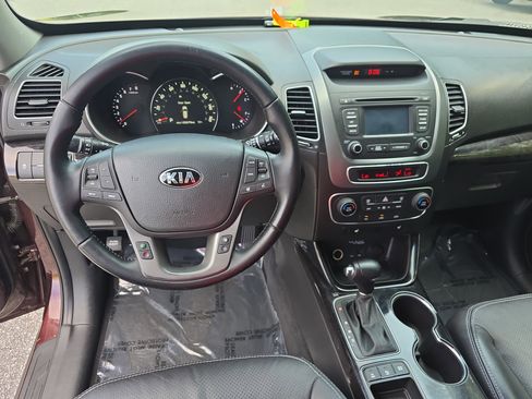Used 2015 Kia Sorento EX FWD image 16