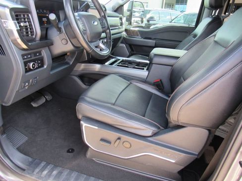 Used 2023 Ford F350 Lariat w/ FX4 Off-Road Package AWD/4WD image 18