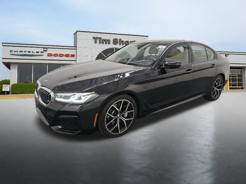 Used 2023 BMW 530i xDrive w/ M Sport Package AWD/4WD image 4