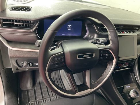 Used 2023 Jeep Grand Cherokee L Laredo w/ Luxury Tech Group I image 30