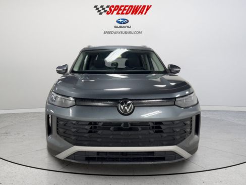 New 2026 Volkswagen Tiguan SE image 3