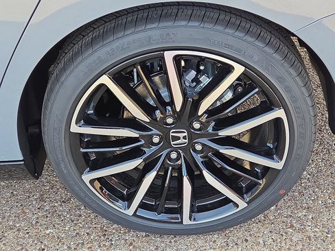 New 2026 Honda Accord Touring image 7