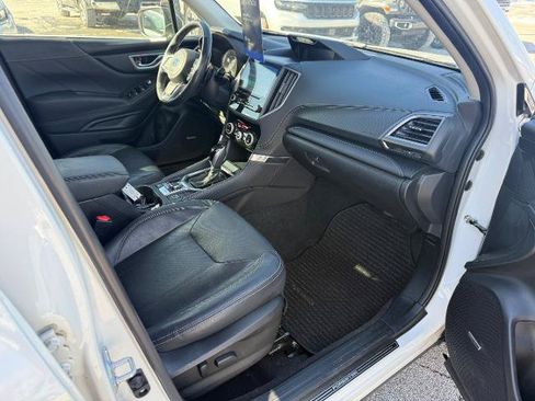 Used 2022 Subaru Forester Touring AWD/4WD image 11