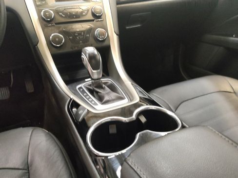 Used 2016 Ford Fusion SE w/ Equipment Group 202A image 26