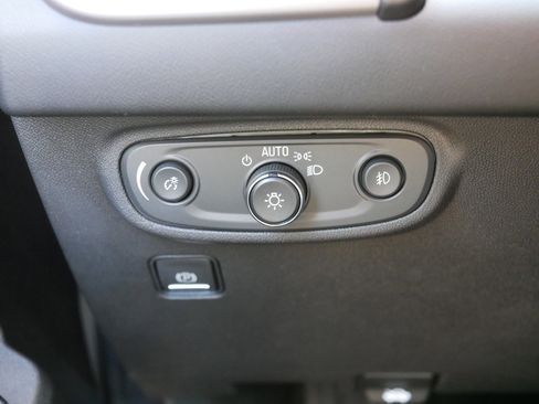 Used 2023 GMC Terrain AT4 w/ Infotainment Package II image 26