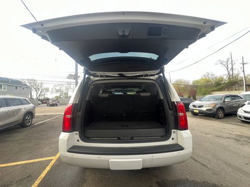Used 2018 Chevrolet Tahoe LT w/ Luxury Package image 9