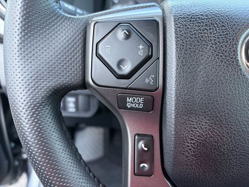 Used 2023 Toyota Tacoma TRD Sport AWD/4WD image 15