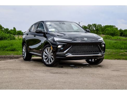 New 2025 Buick Envista Avenir image 41