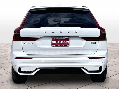 New 2026 Volvo XC60 B5 Core w/ Climate Package AWD/4WD image 6