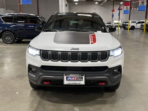 Certified 2023 Jeep Compass Trailhawk AWD/4WD image 8