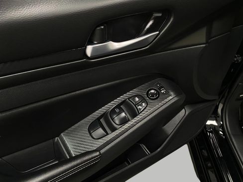 Certified 2025 Nissan Altima 2.5 SV FWD image 27