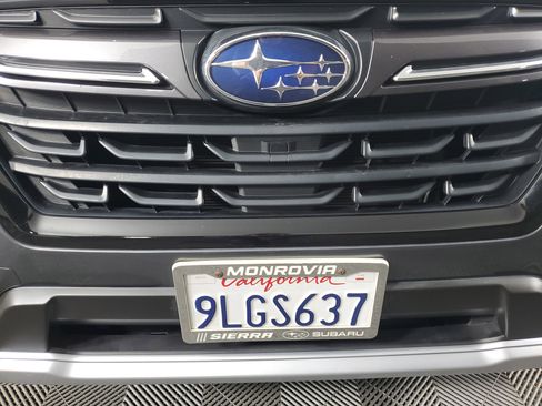 Used 2023 Subaru Forester Touring image 10