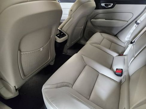 New 2026 Volvo XC60 B5 Ultra w/ Protection Package Premier AWD/4WD image 30