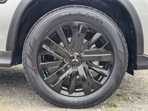 New 2025 Mitsubishi Outlander Sport LE image 11