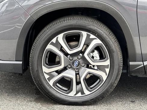Used 2025 Subaru Ascent Limited AWD/4WD image 30