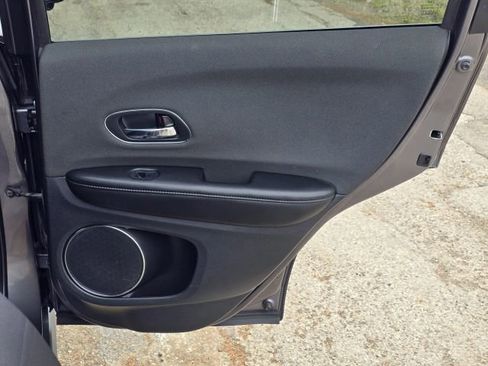 Used 2021 Honda HR-V EX image 14