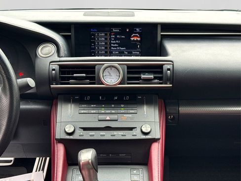 Used 2017 Lexus RC 300 F Sport image 18