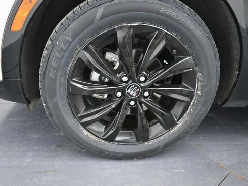 Used 2024 Buick Envista Sport Touring w/ Convenience I Package FWD image 30