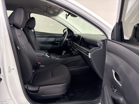 Certified 2025 Hyundai Tucson SEL FWD image 12