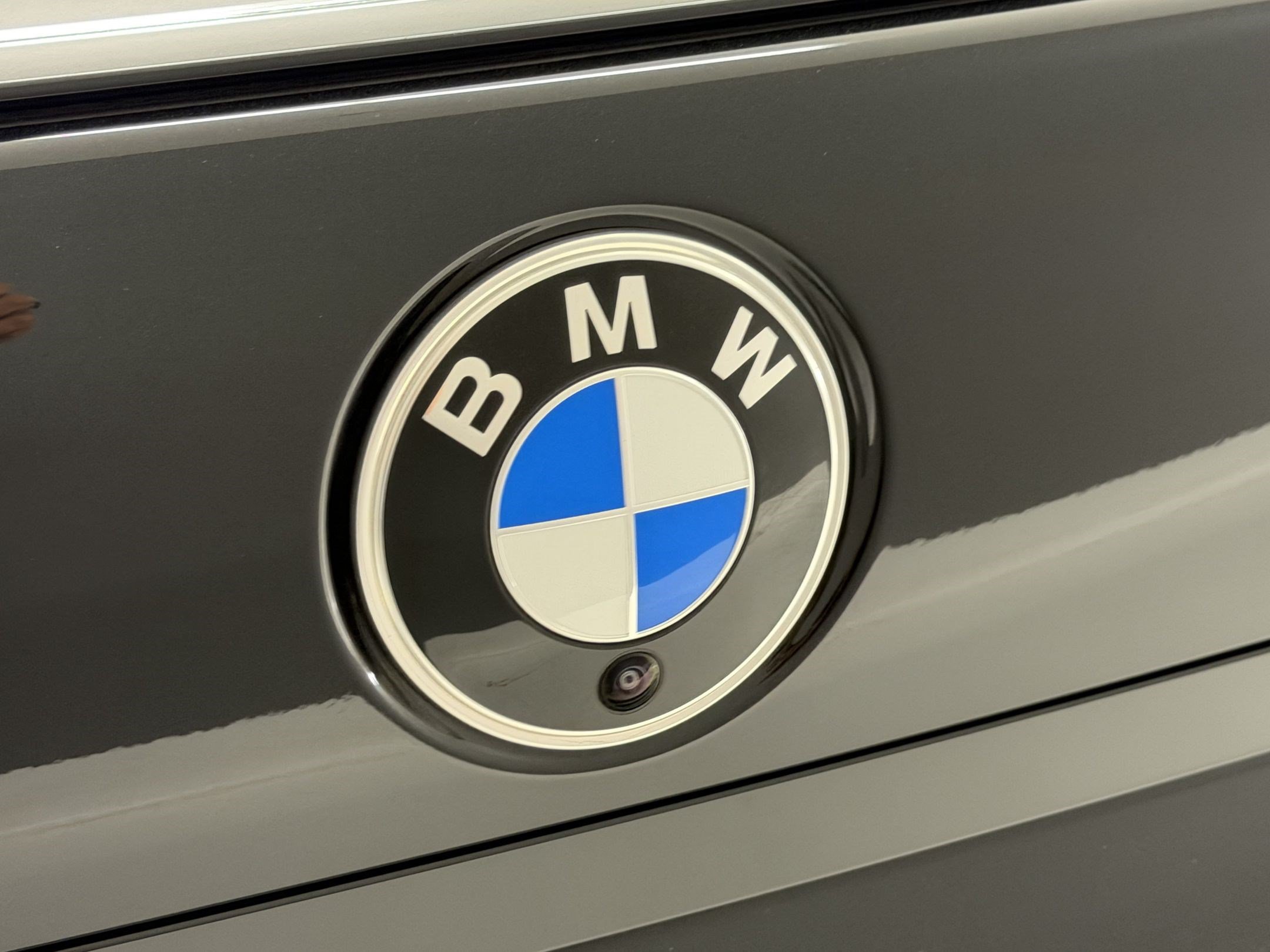 Certified 2025 BMW 740i w/ Premium Package RWD image 32